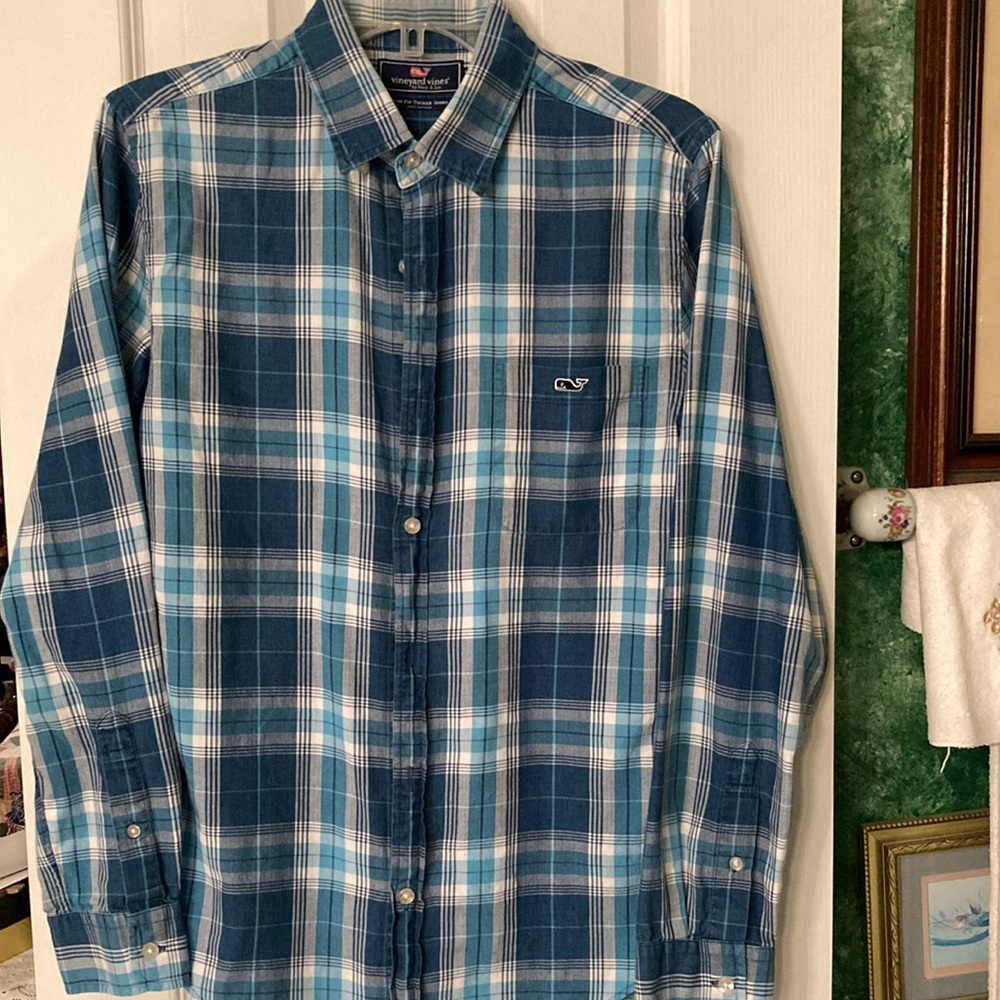 VINEYARD VINES L. S. plaid sz. S shirt, VG  condition.           $25